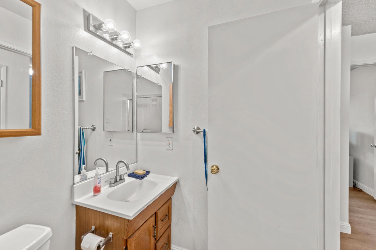 Detail Gallery Image 19 of 39 For 8852 Salmon Falls Dr, Sacramento,  CA 95826 - 3 Beds | 2 Baths