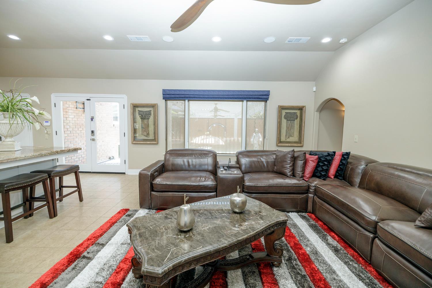 Detail Gallery Image 22 of 56 For 1009 Sycamore Ave, Modesto,  CA 95350 - 3 Beds | 2/1 Baths