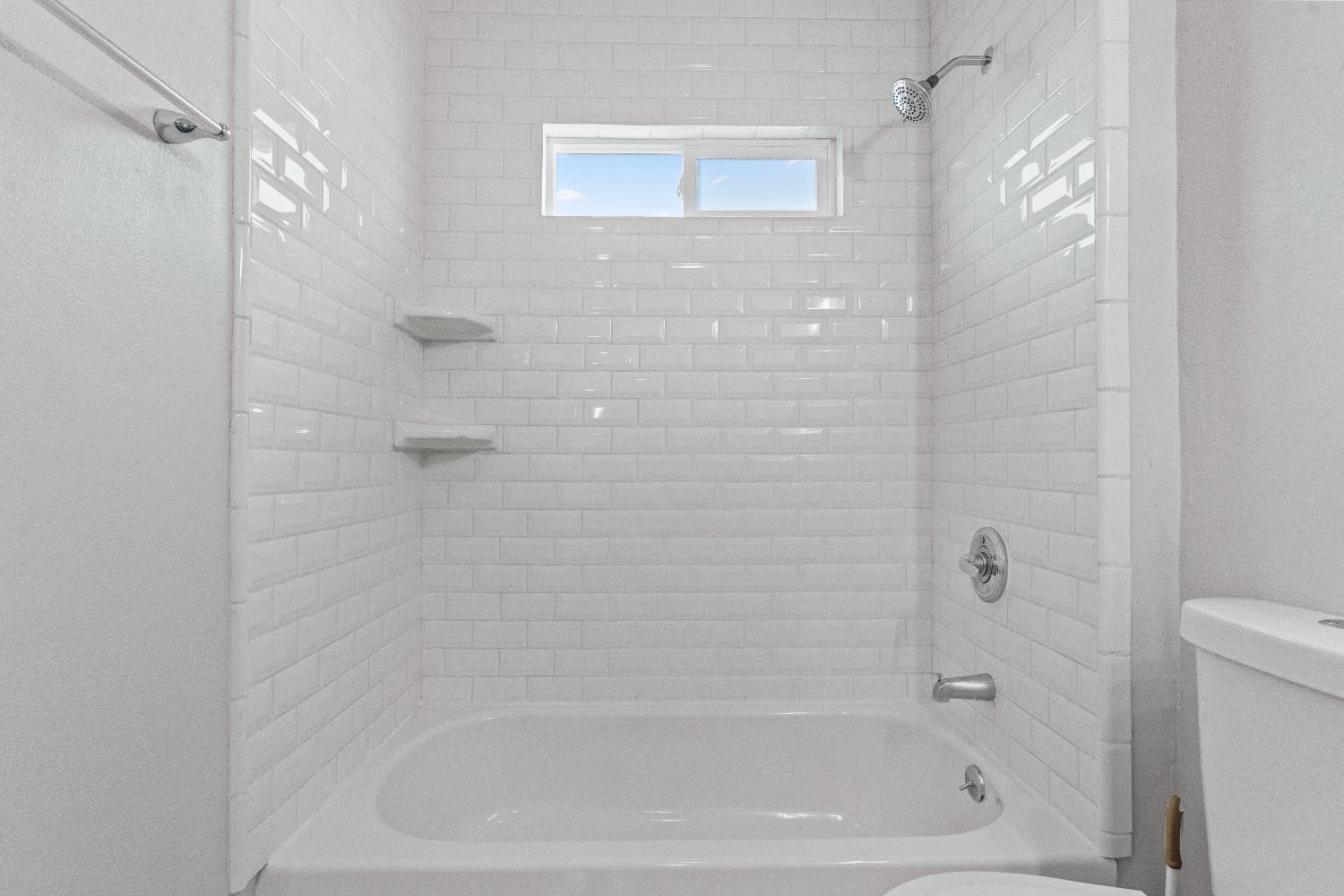 Detail Gallery Image 15 of 23 For 14732 Darius Way, San Leandro,  CA 94587 - 2 Beds | 1 Baths