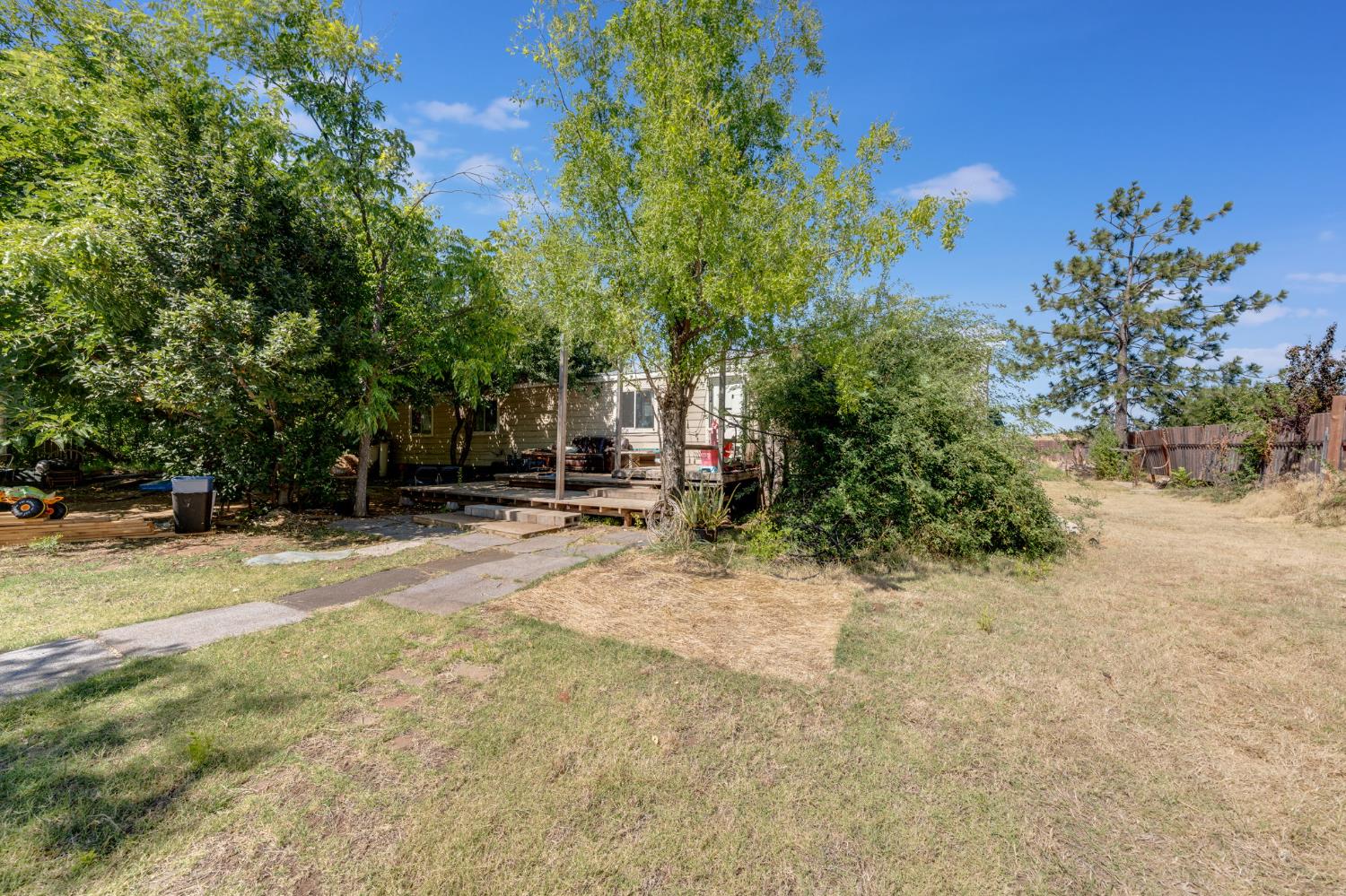 Detail Gallery Image 1 of 53 For 1863 20th St, Oroville,  CA 95965 - 2 Beds | 2 Baths
