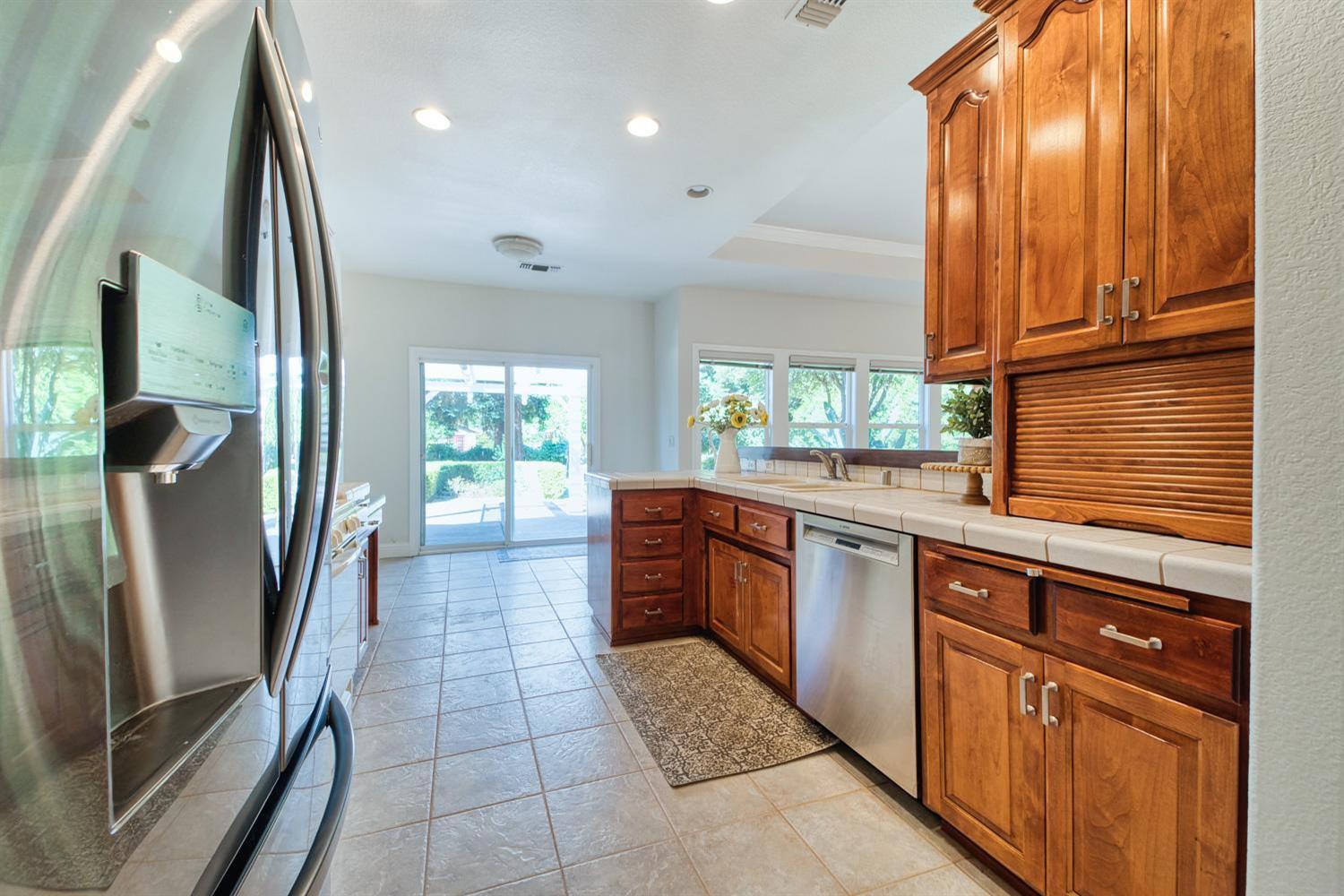 Detail Gallery Image 12 of 48 For 711 Saddleback Dr, Marysville,  CA 95901 - 3 Beds | 2/1 Baths
