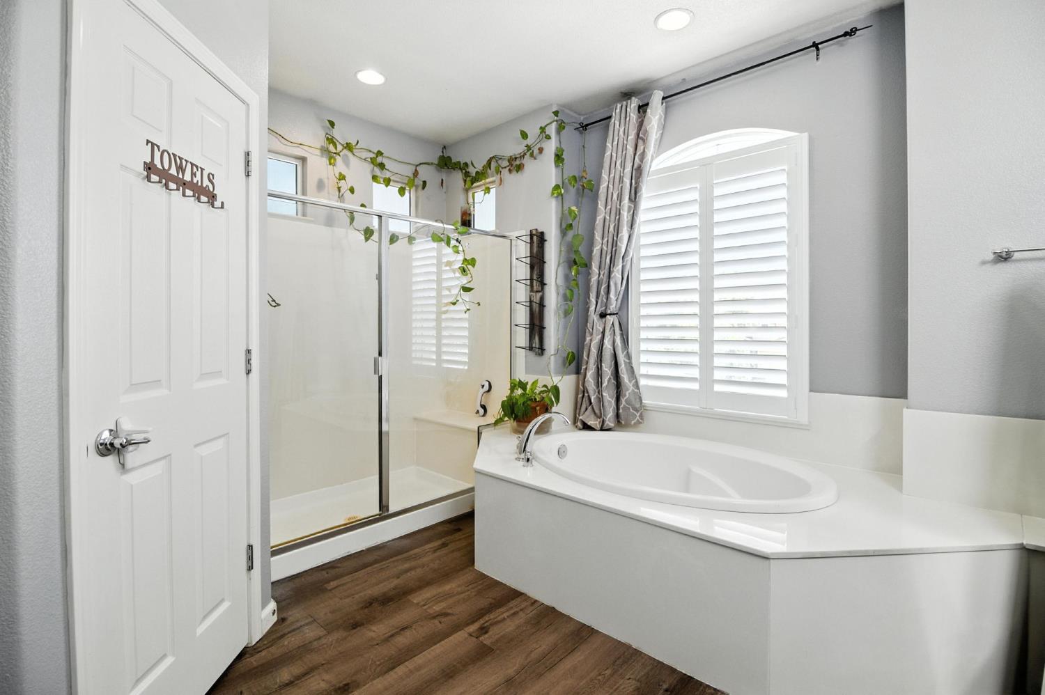 Detail Gallery Image 23 of 31 For 5507 Goldseive Dr, Riverbank,  CA 95367 - 4 Beds | 3 Baths