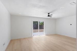 Detail Gallery Image 4 of 13 For 1351 Barrington Ave, Newman,  CA 95360 - 3 Beds | 2 Baths