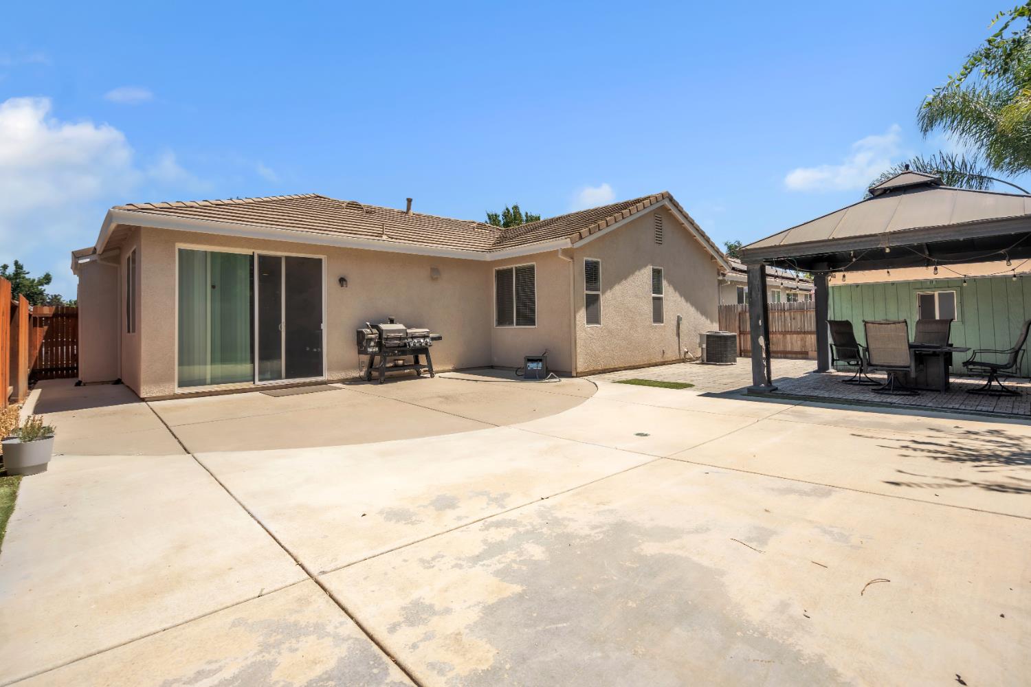 Detail Gallery Image 26 of 33 For 10451 Canadeo Cir, Elk Grove,  CA 95757 - 3 Beds | 2 Baths