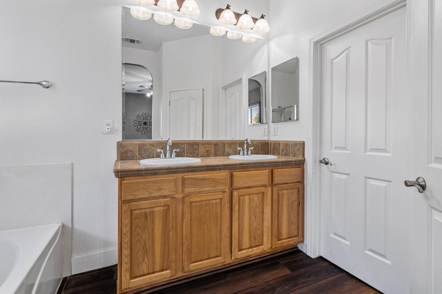Detail Gallery Image 31 of 33 For 444 Sparrow Dr, Galt,  CA 95632 - 4 Beds | 2 Baths