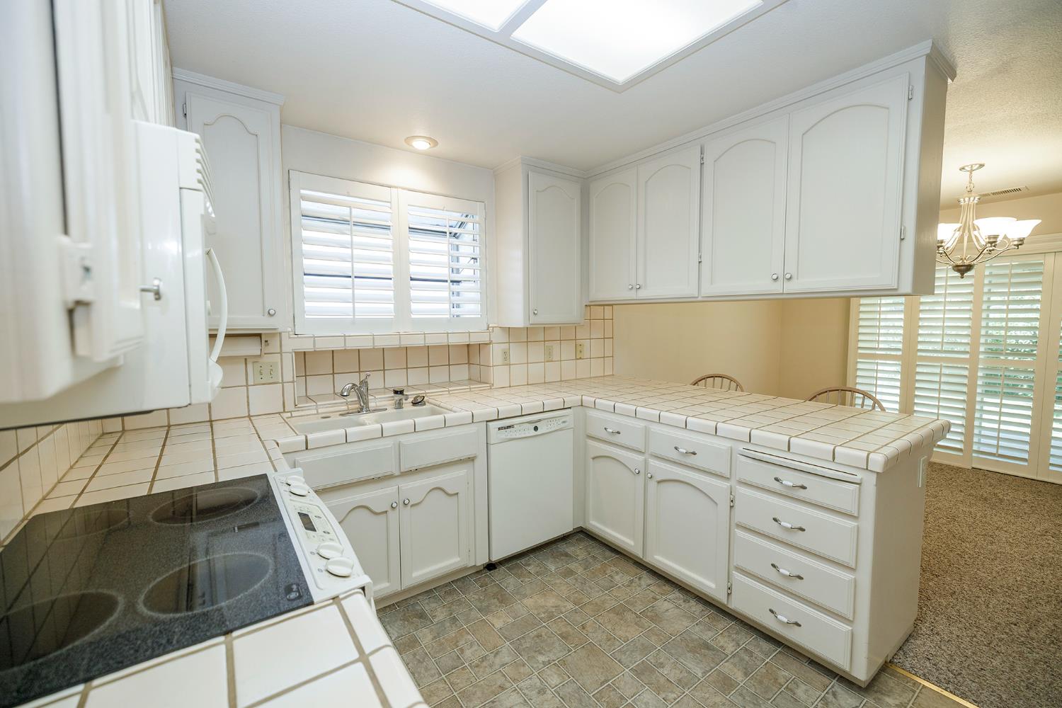 Detail Gallery Image 30 of 70 For 3709 Springcreek Dr, Modesto,  CA 95355 - 3 Beds | 2/1 Baths