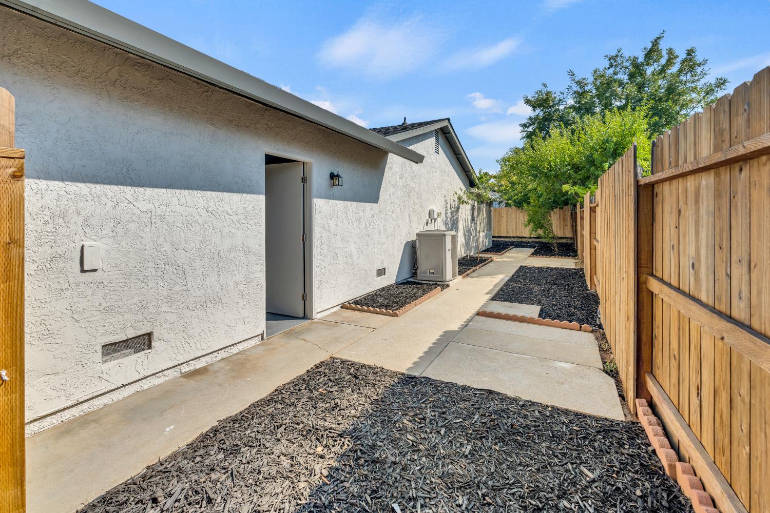 Detail Gallery Image 53 of 66 For 9184 Brian Ct, Sacramento,  CA 95826 - 3 Beds | 2 Baths