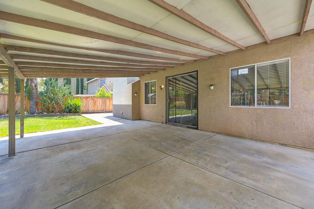 Detail Gallery Image 31 of 51 For 9567 Diamond Point Ln, Elk Grove,  CA 95758 - 4 Beds | 2/1 Baths