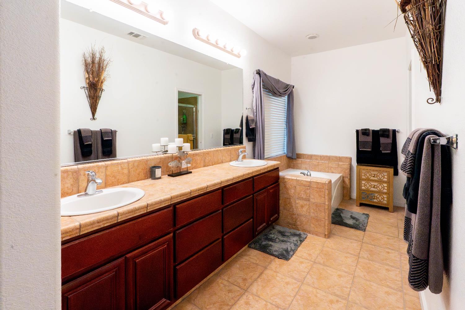 Detail Gallery Image 54 of 59 For 5738 Holbrook Dr, Riverbank,  CA 95367 - 4 Beds | 2/1 Baths
