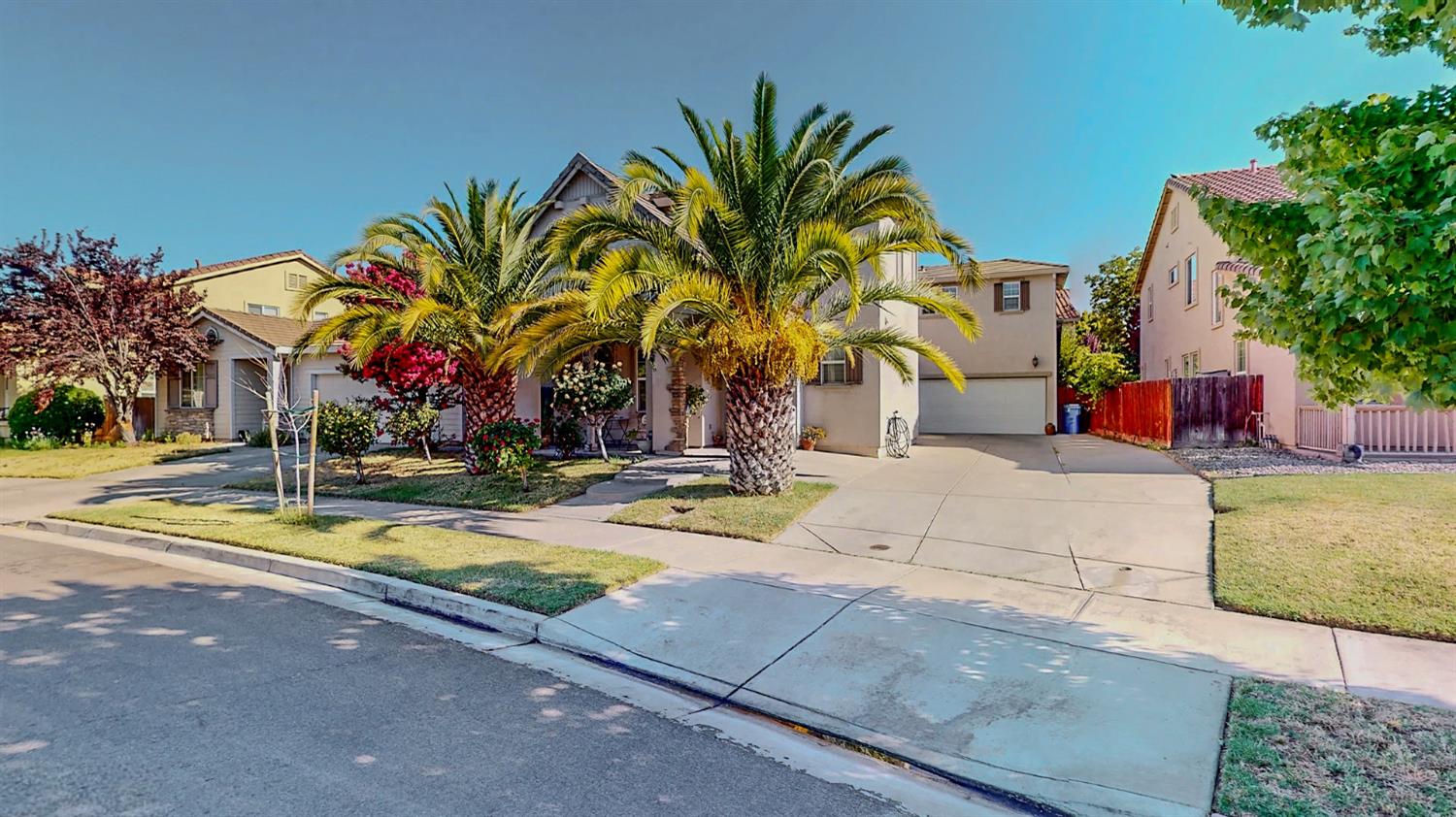 Detail Gallery Image 4 of 37 For 4138 Enclave Dr, Turlock,  CA 95382 - 4 Beds | 2/1 Baths