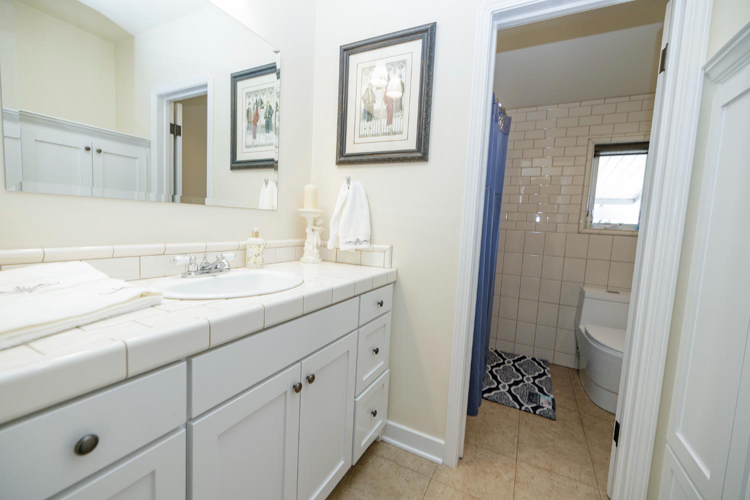 Detail Gallery Image 33 of 56 For 1009 Sycamore Ave, Modesto,  CA 95350 - 3 Beds | 2/1 Baths