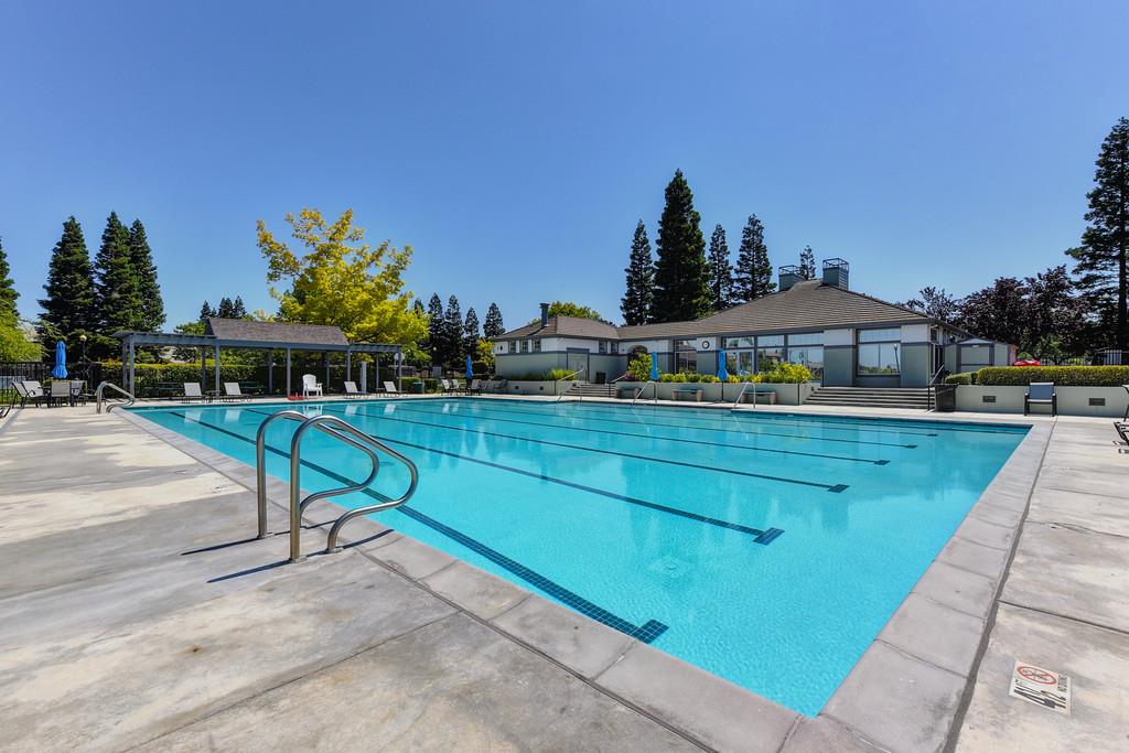Detail Gallery Image 42 of 51 For 9567 Diamond Point Ln, Elk Grove,  CA 95758 - 4 Beds | 2/1 Baths