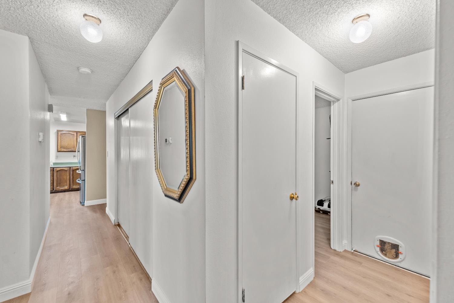 Detail Gallery Image 15 of 39 For 8852 Salmon Falls Dr, Sacramento,  CA 95826 - 3 Beds | 2 Baths