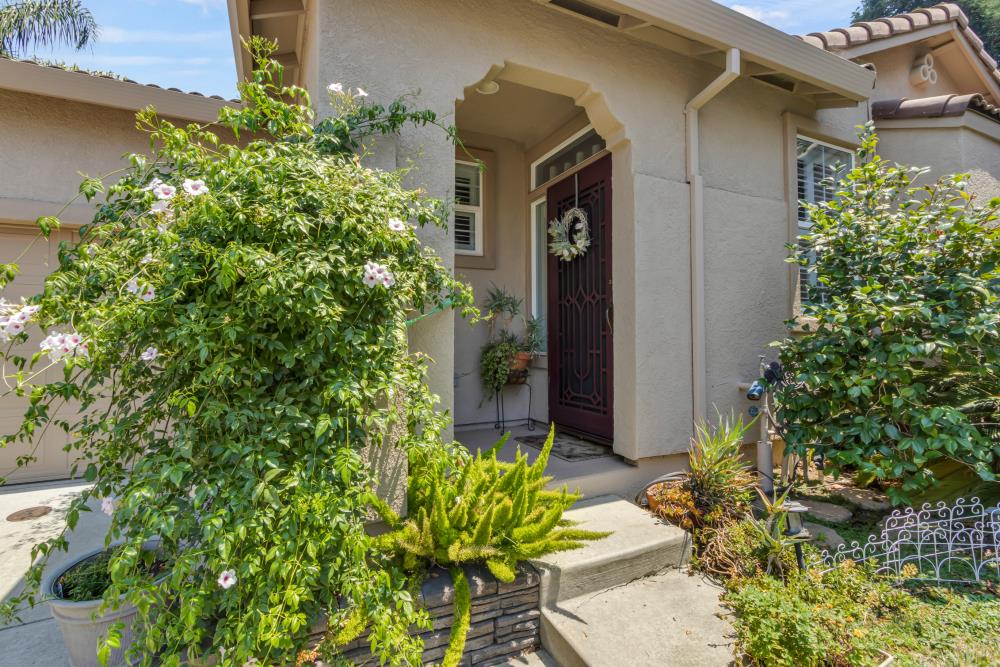 Detail Gallery Image 2 of 62 For 107 Dragonfly Cir, Sacramento,  CA 95834 - 3 Beds | 2 Baths