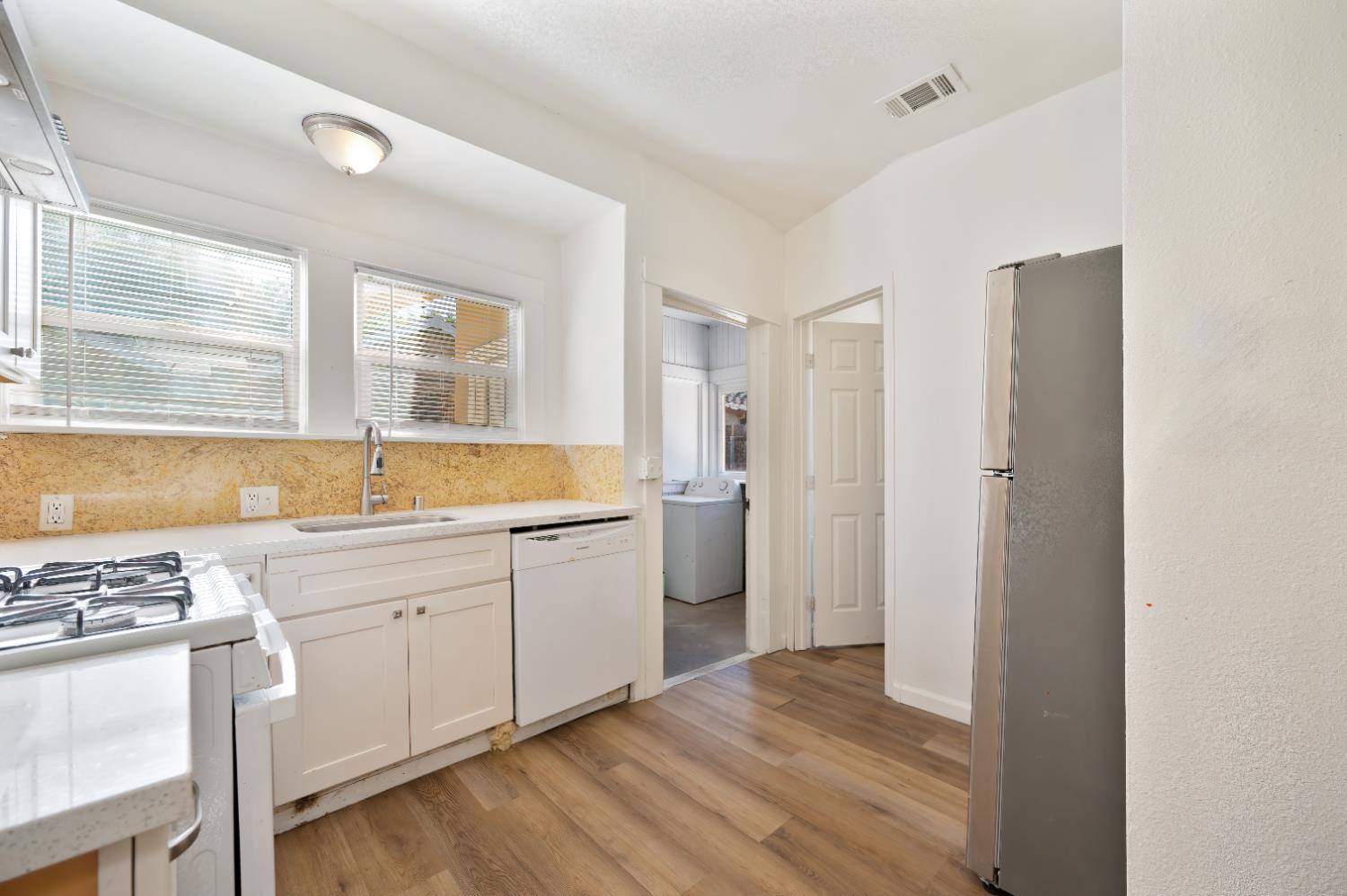 Detail Gallery Image 22 of 47 For 911 Cross St, Woodland,  CA 95695 - – Beds | – Baths