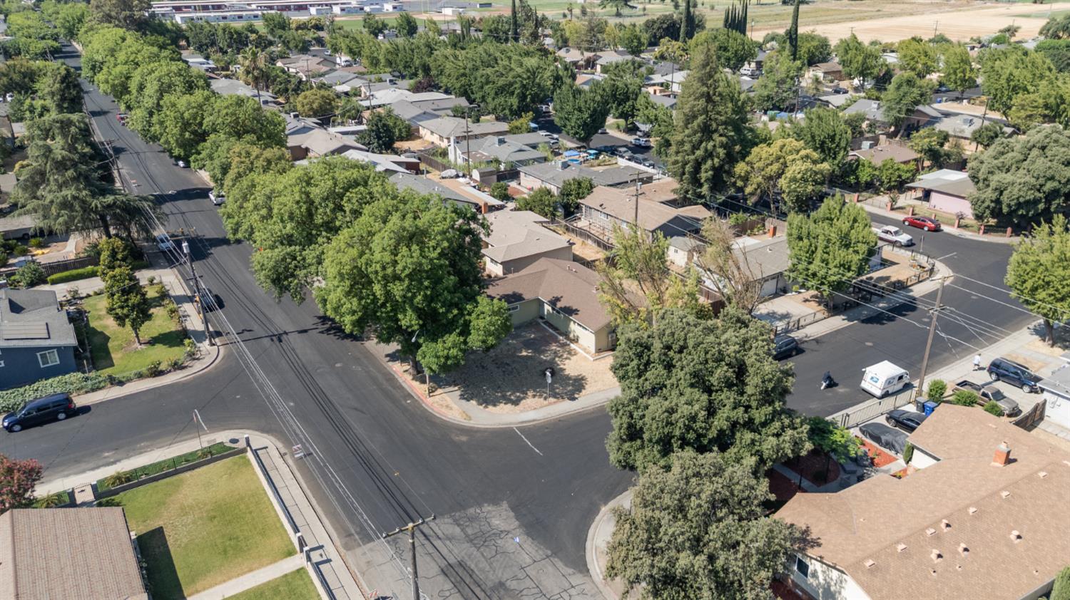 Detail Gallery Image 23 of 23 For 301 S Emerald Ave, Modesto,  CA 95351 - 3 Beds | 2 Baths