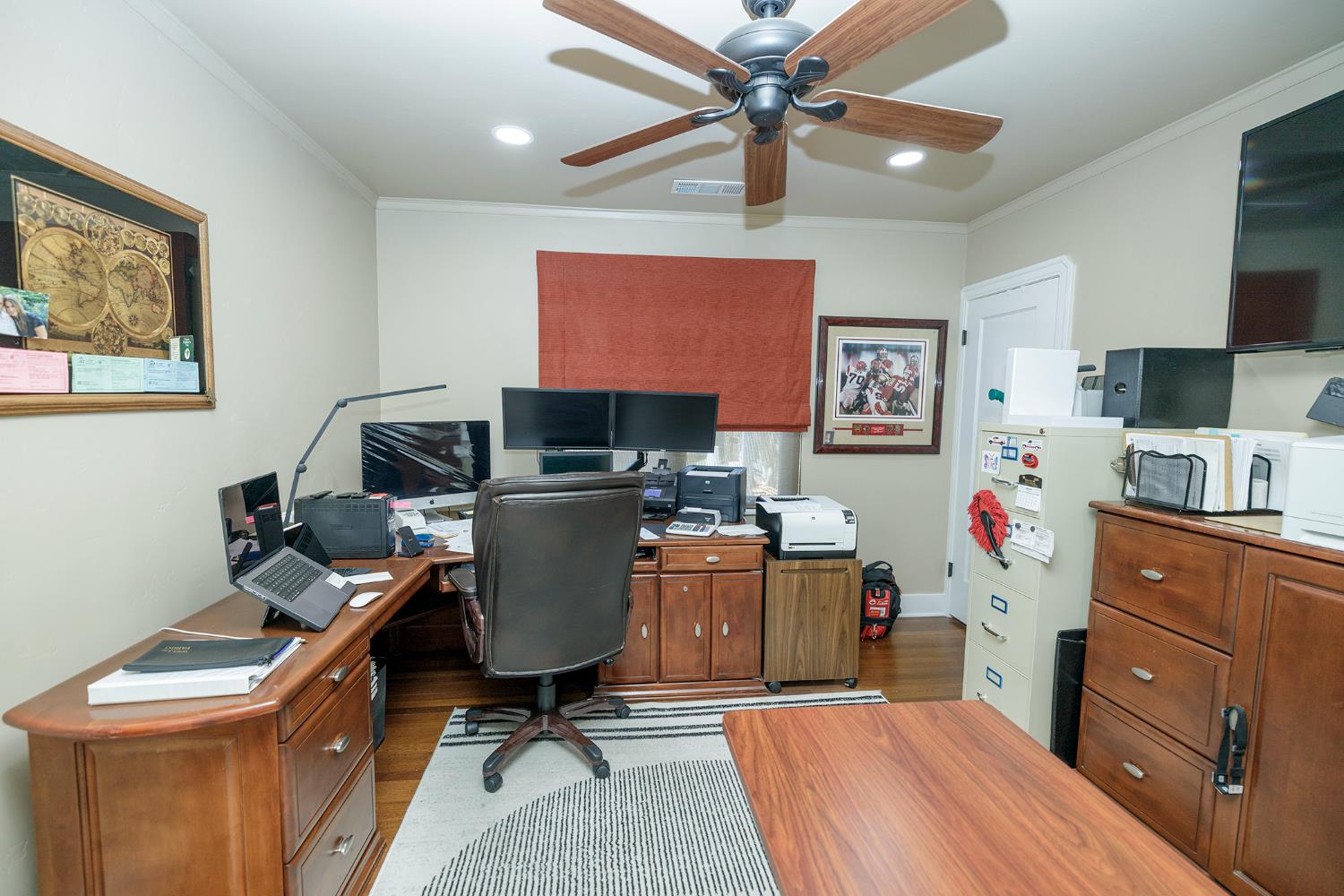 Detail Gallery Image 32 of 56 For 1009 Sycamore Ave, Modesto,  CA 95350 - 3 Beds | 2/1 Baths