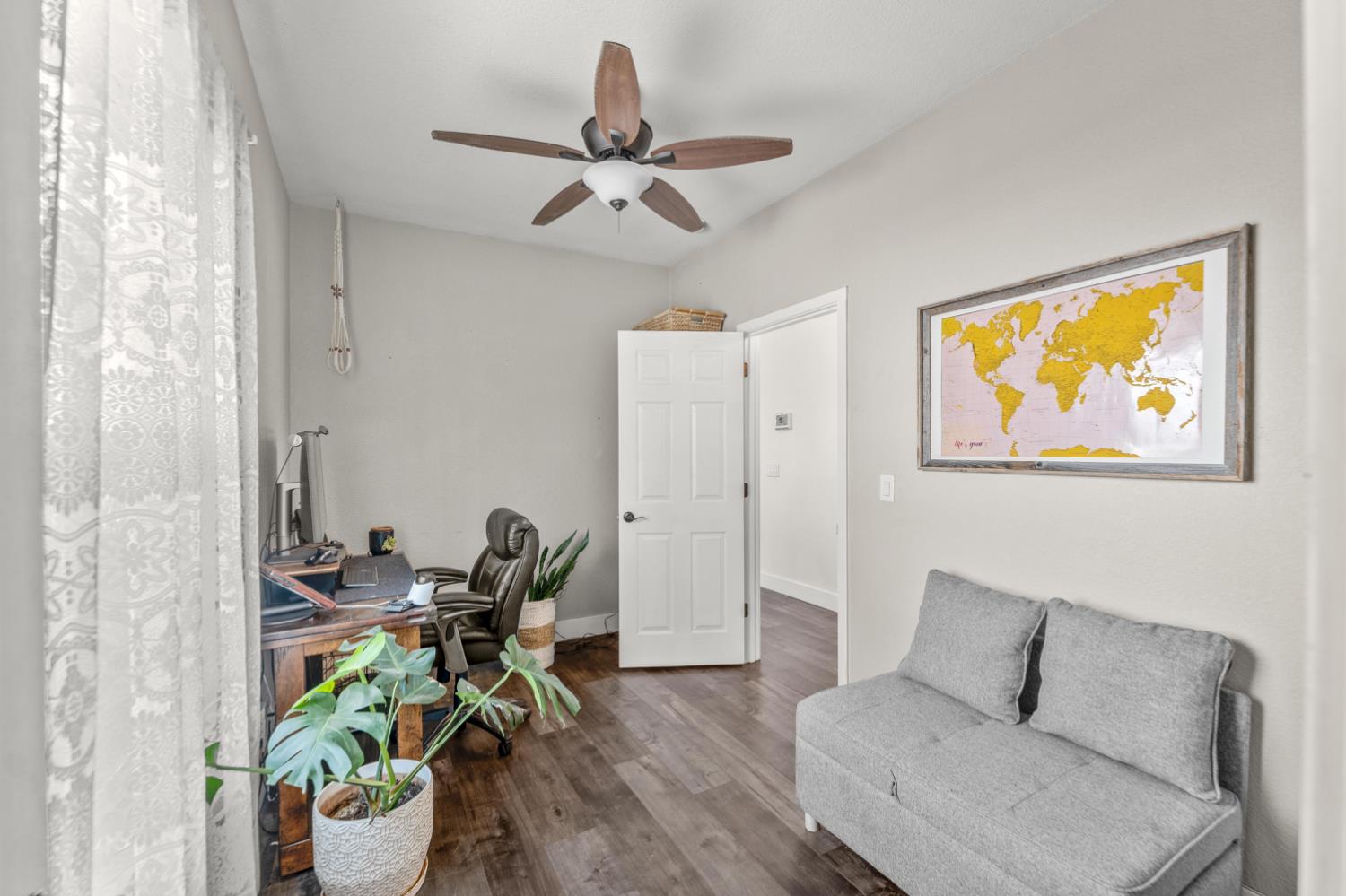 Detail Gallery Image 29 of 63 For 3641 5th Ave, Sacramento,  CA 95817 - 3 Beds | 1/1 Baths
