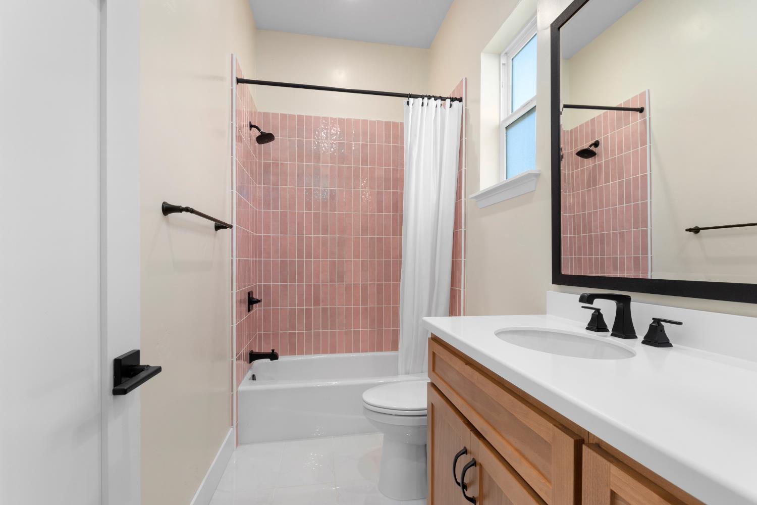 Detail Gallery Image 39 of 60 For 2101 via Prego, Oakdale,  CA 95361 - 3 Beds | 3/1 Baths