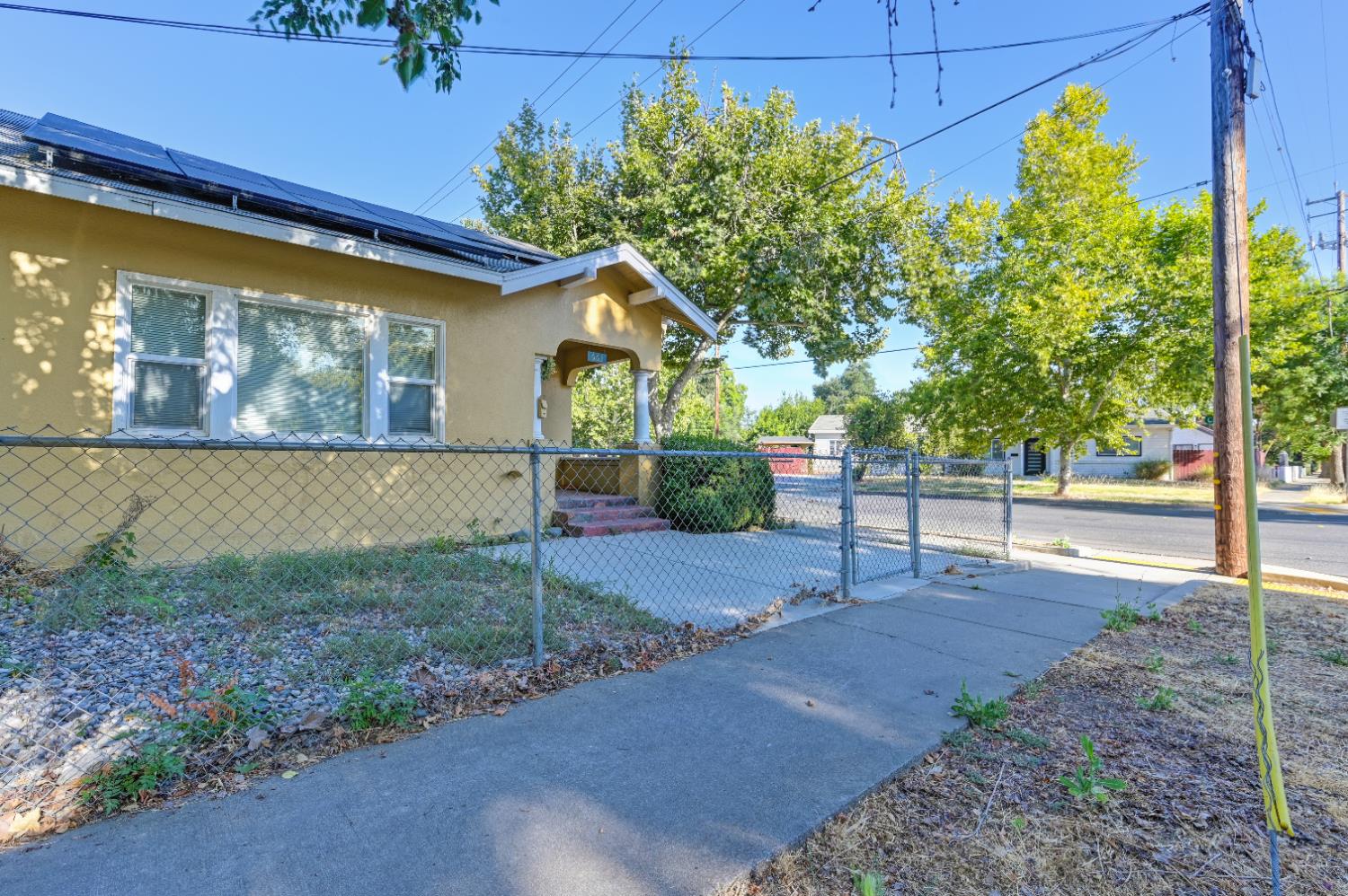 Detail Gallery Image 12 of 47 For 911 Cross St, Woodland,  CA 95695 - – Beds | – Baths