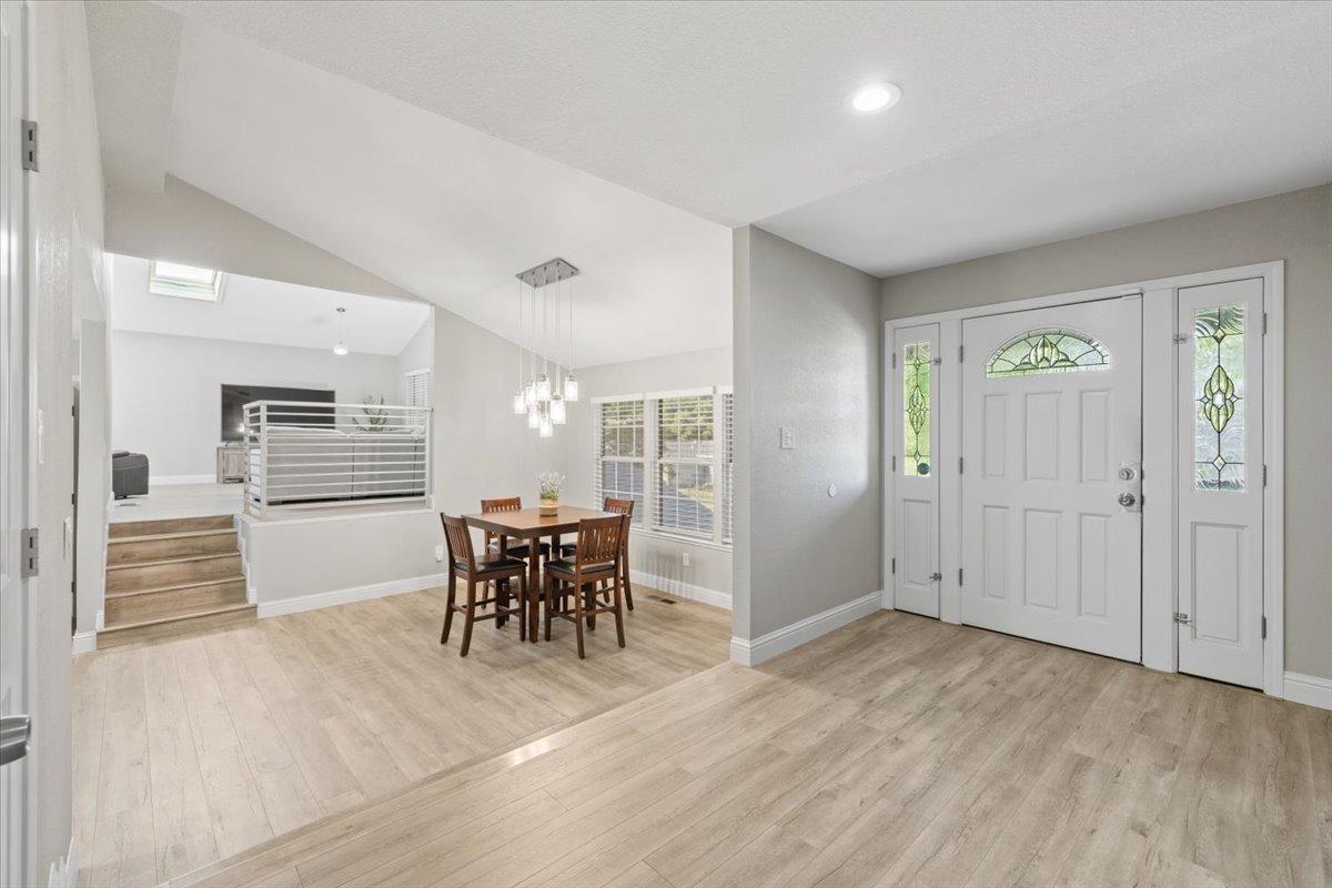 Detail Gallery Image 2 of 40 For 7821 Palmyra Dr, Fair Oaks,  CA 95628 - 3 Beds | 2 Baths