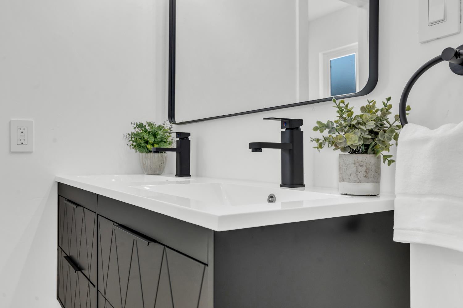 Detail Gallery Image 43 of 66 For 9184 Brian Ct, Sacramento,  CA 95826 - 3 Beds | 2 Baths