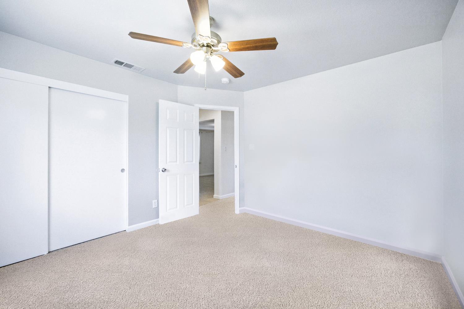 Detail Gallery Image 22 of 49 For 6147 Orsi Cir, Carmichael,  CA 95608 - 4 Beds | 2/1 Baths