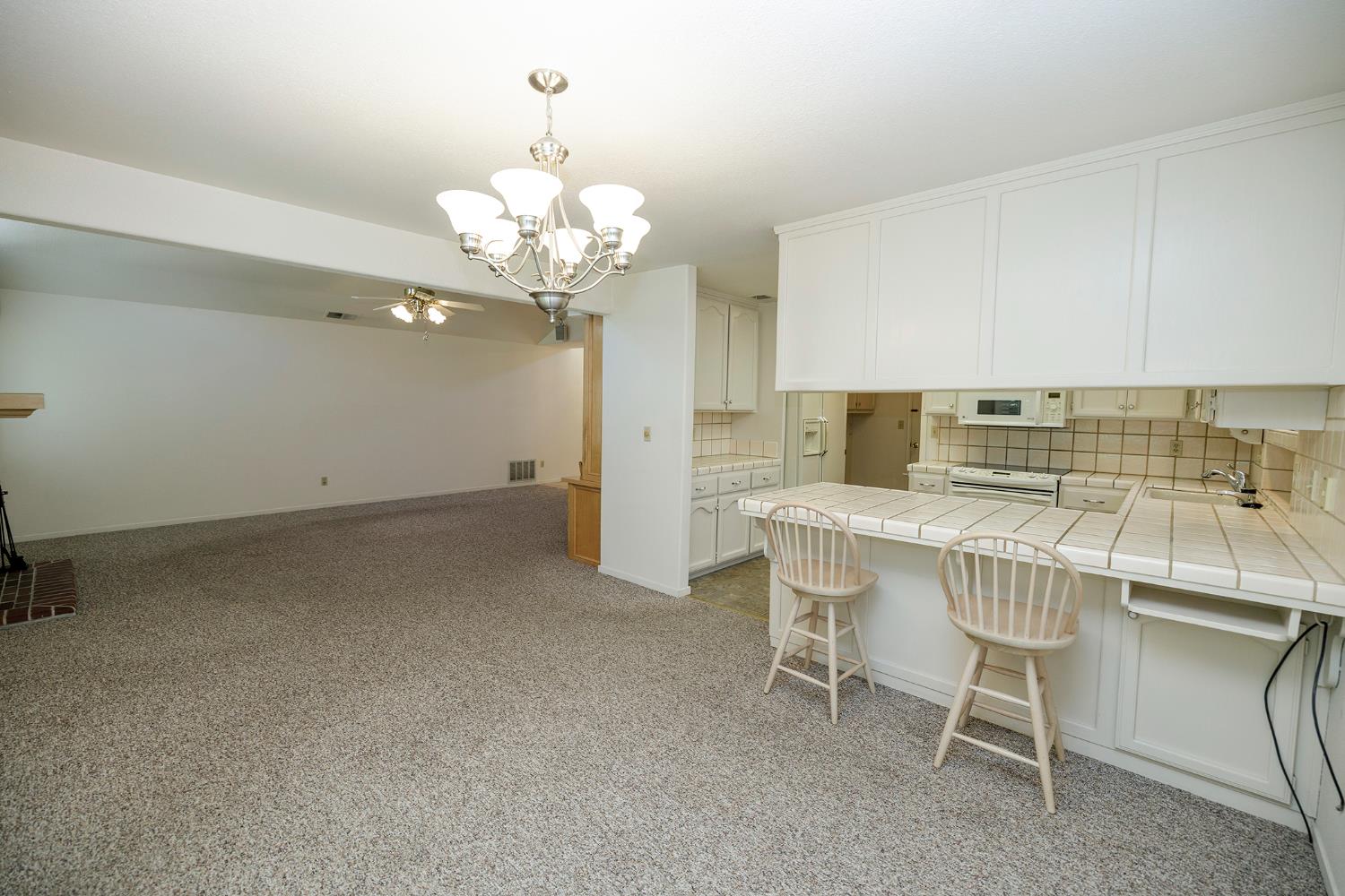 Detail Gallery Image 25 of 70 For 3709 Springcreek Dr, Modesto,  CA 95355 - 3 Beds | 2/1 Baths