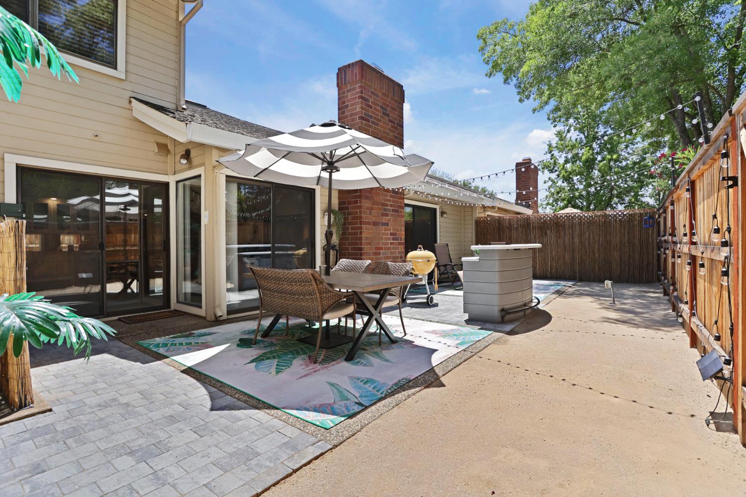 Detail Gallery Image 33 of 42 For 9105 Westcliff Ln, Fair Oaks,  CA 95628 - 3 Beds | 2/1 Baths