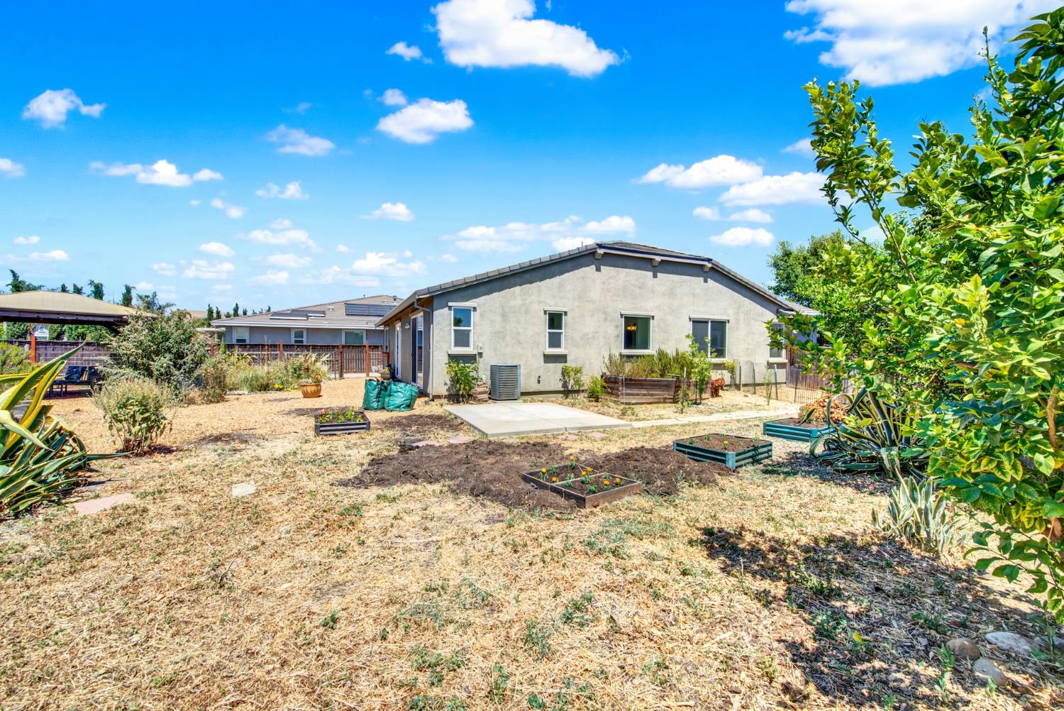 Detail Gallery Image 67 of 72 For 2200 Russell Cir, Woodland,  CA 95776 - 3 Beds | 2/1 Baths