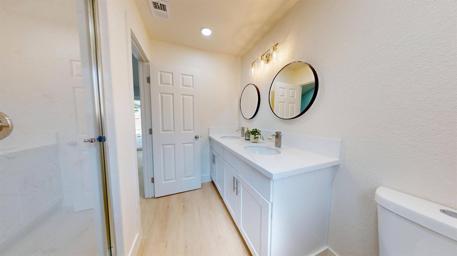 Detail Gallery Image 14 of 21 For 5212 Stillwater Dr, Salida,  CA 95368 - 3 Beds | 2 Baths