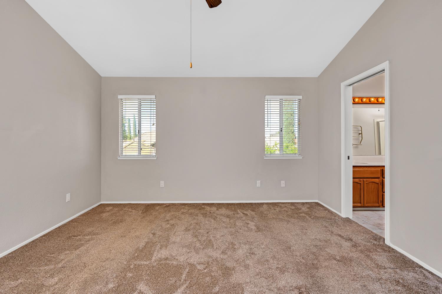 Detail Gallery Image 36 of 58 For 92 Tangelo St, Los Banos,  CA 93635 - 3 Beds | 2/1 Baths