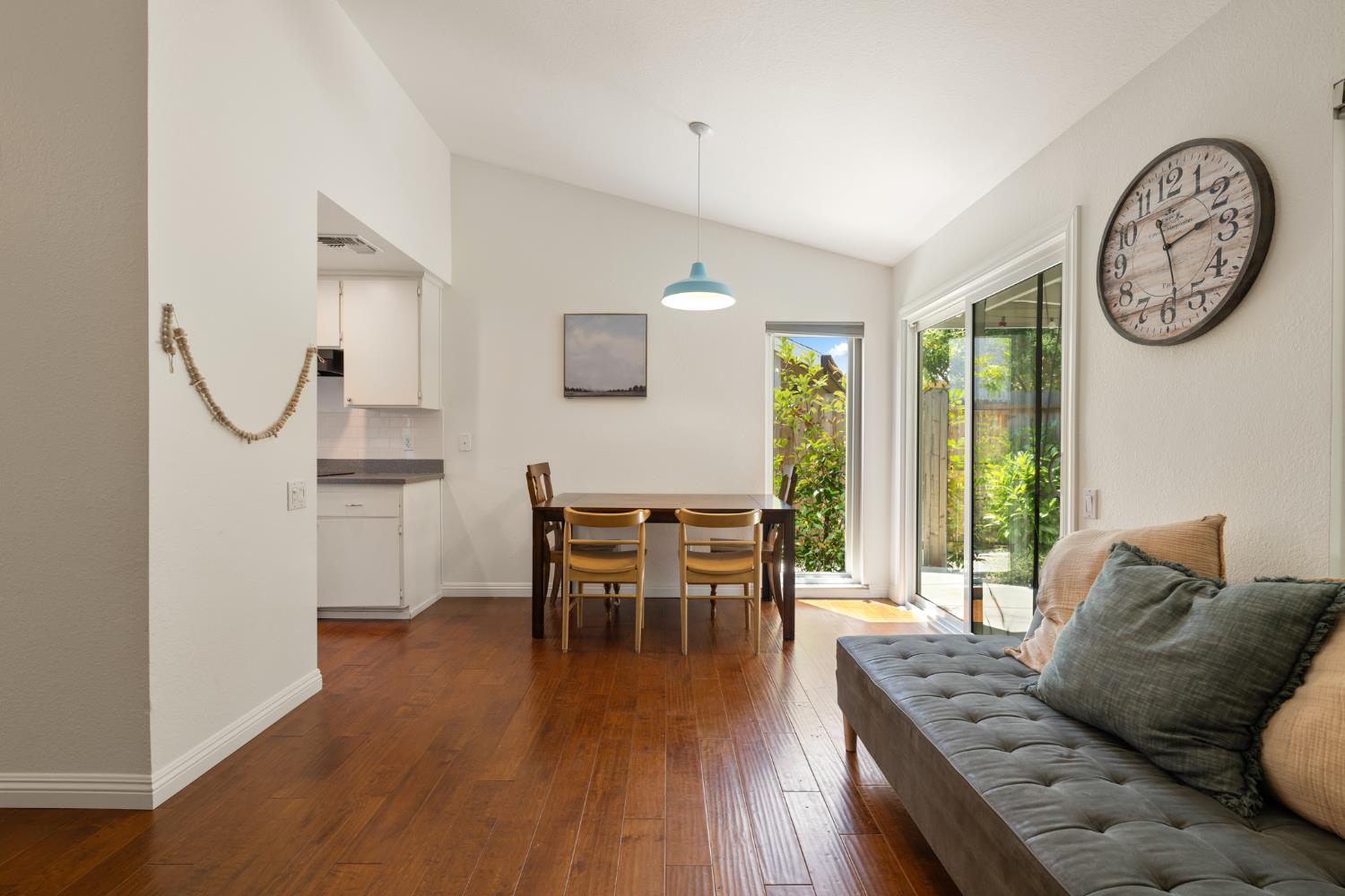 Detail Gallery Image 10 of 38 For 2893 Mergansers Ct, West Sacramento,  CA 95691 - 3 Beds | 2 Baths
