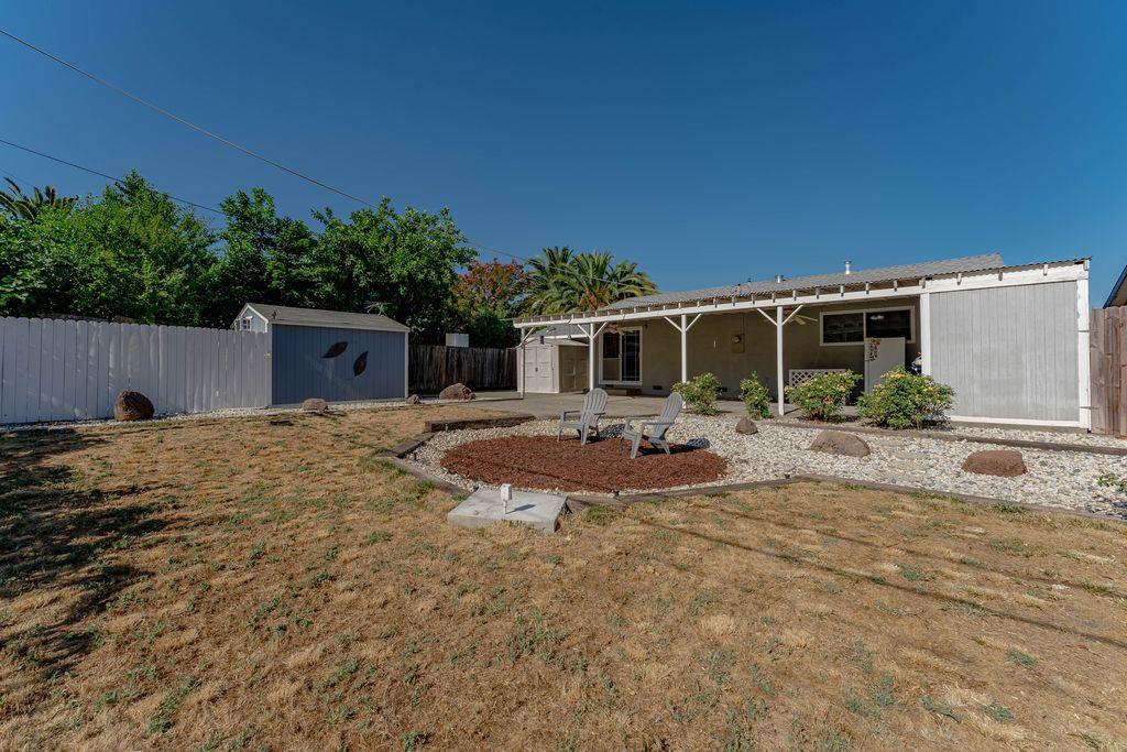 Detail Gallery Image 14 of 14 For 8028 Glen Valley Cir, Citrus Heights,  CA 95610 - 3 Beds | 1 Baths