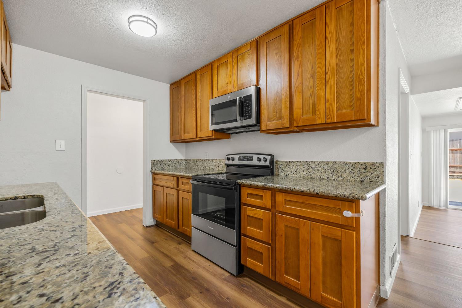 Detail Gallery Image 22 of 57 For 4441 Fenwick Way, North Highlands,  CA 95660 - 3 Beds | 2 Baths
