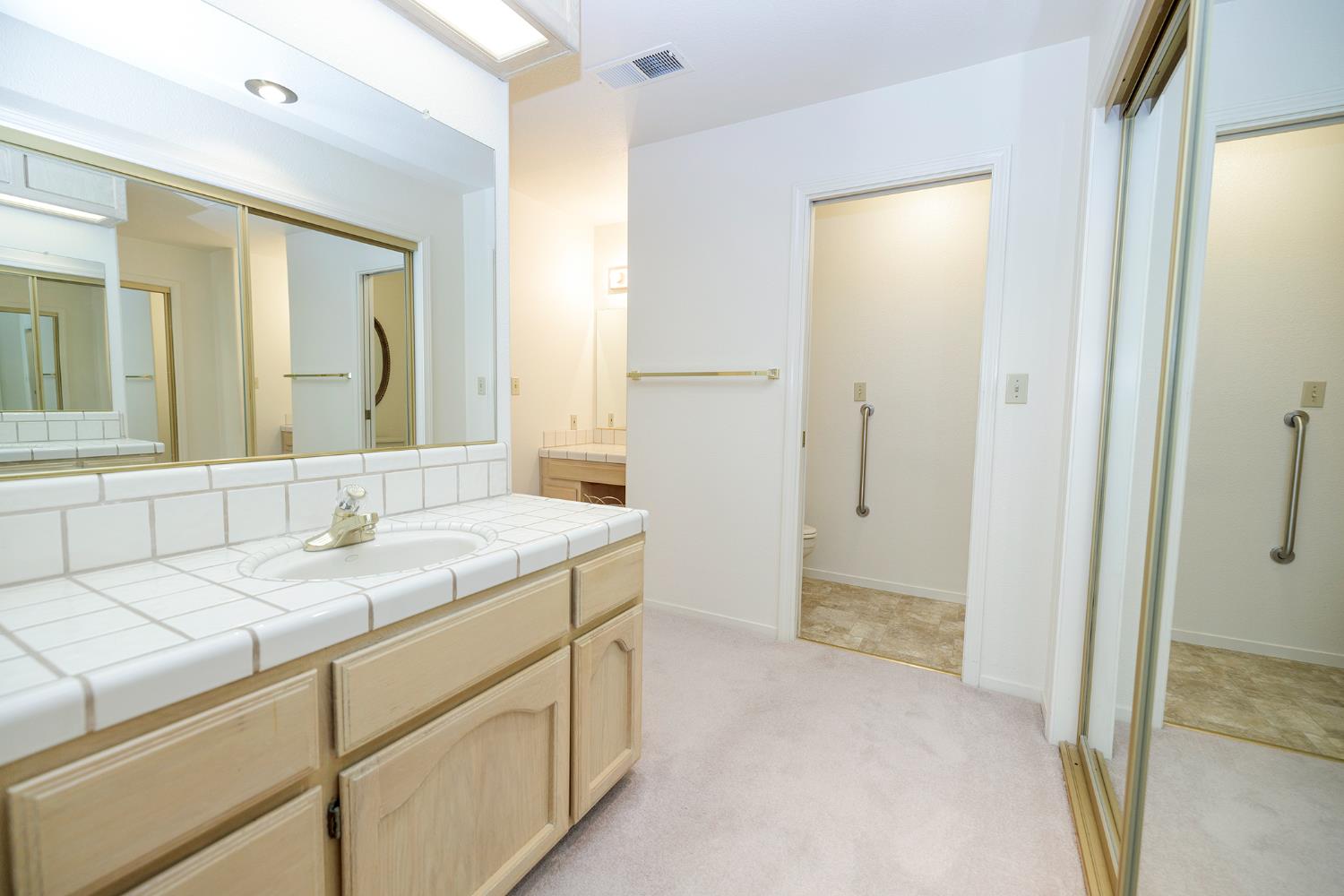 Detail Gallery Image 43 of 70 For 3709 Springcreek Dr, Modesto,  CA 95355 - 3 Beds | 2/1 Baths
