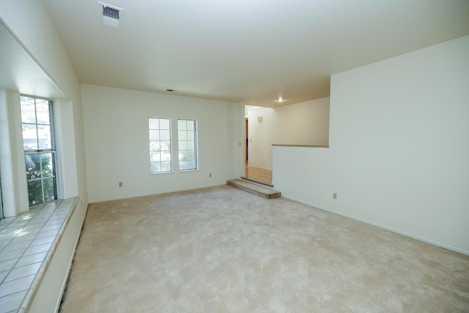 Detail Gallery Image 13 of 70 For 3709 Springcreek Dr, Modesto,  CA 95355 - 3 Beds | 2/1 Baths