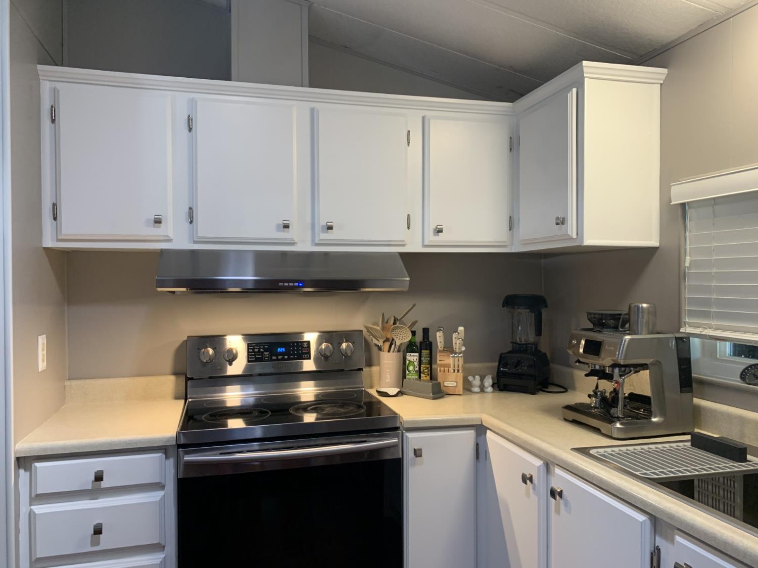 Detail Gallery Image 12 of 54 For 4901 Gardendell Rd, Sacramento,  CA 95834 - 2 Beds | 2 Baths