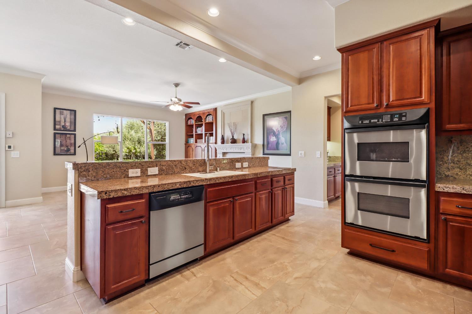 Detail Gallery Image 26 of 59 For 9661 Clos Du Lac Cir, Loomis,  CA 95650 - 4 Beds | 4/1 Baths