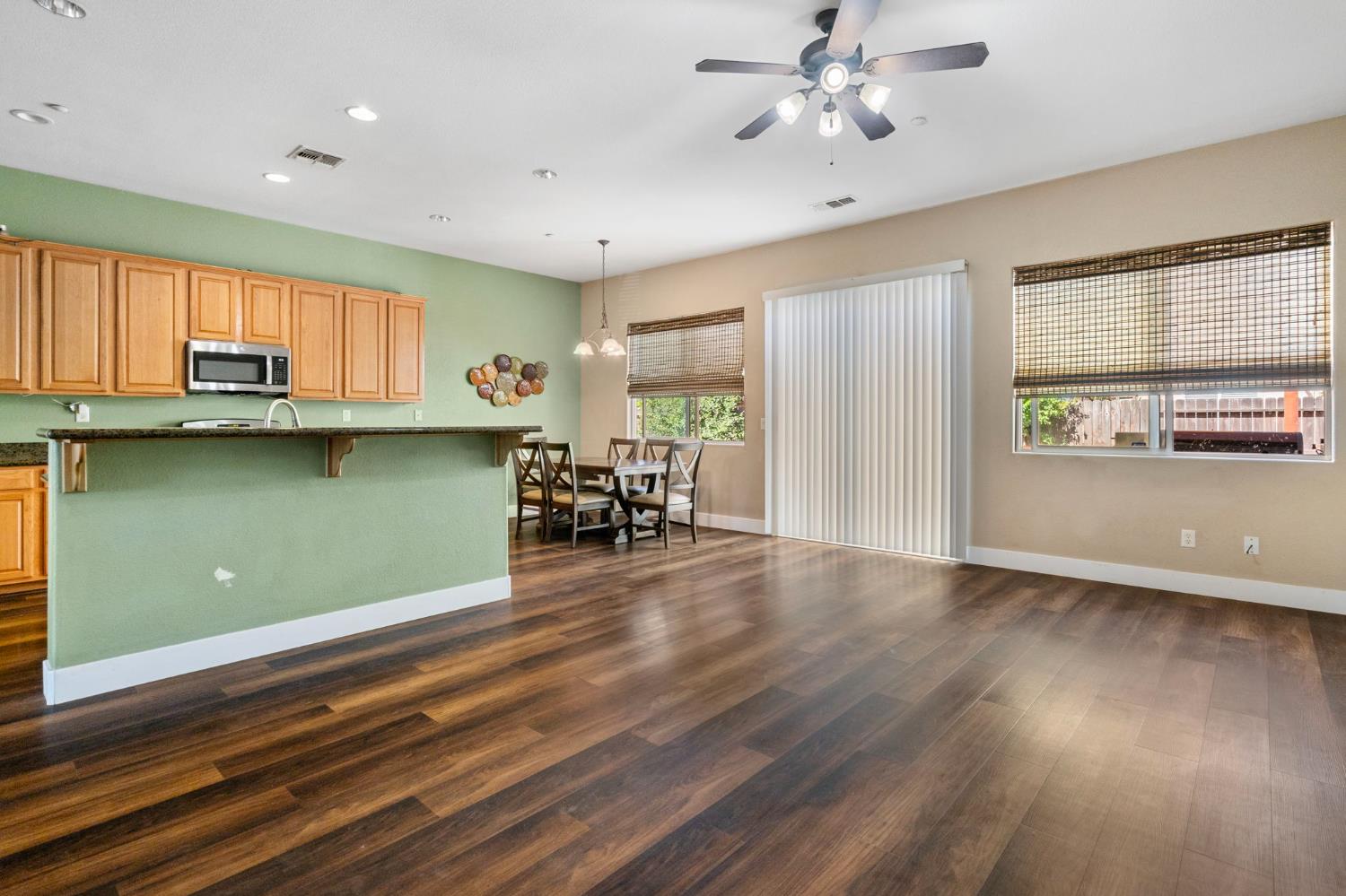 Detail Gallery Image 22 of 33 For 444 Sparrow Dr, Galt,  CA 95632 - 4 Beds | 2 Baths