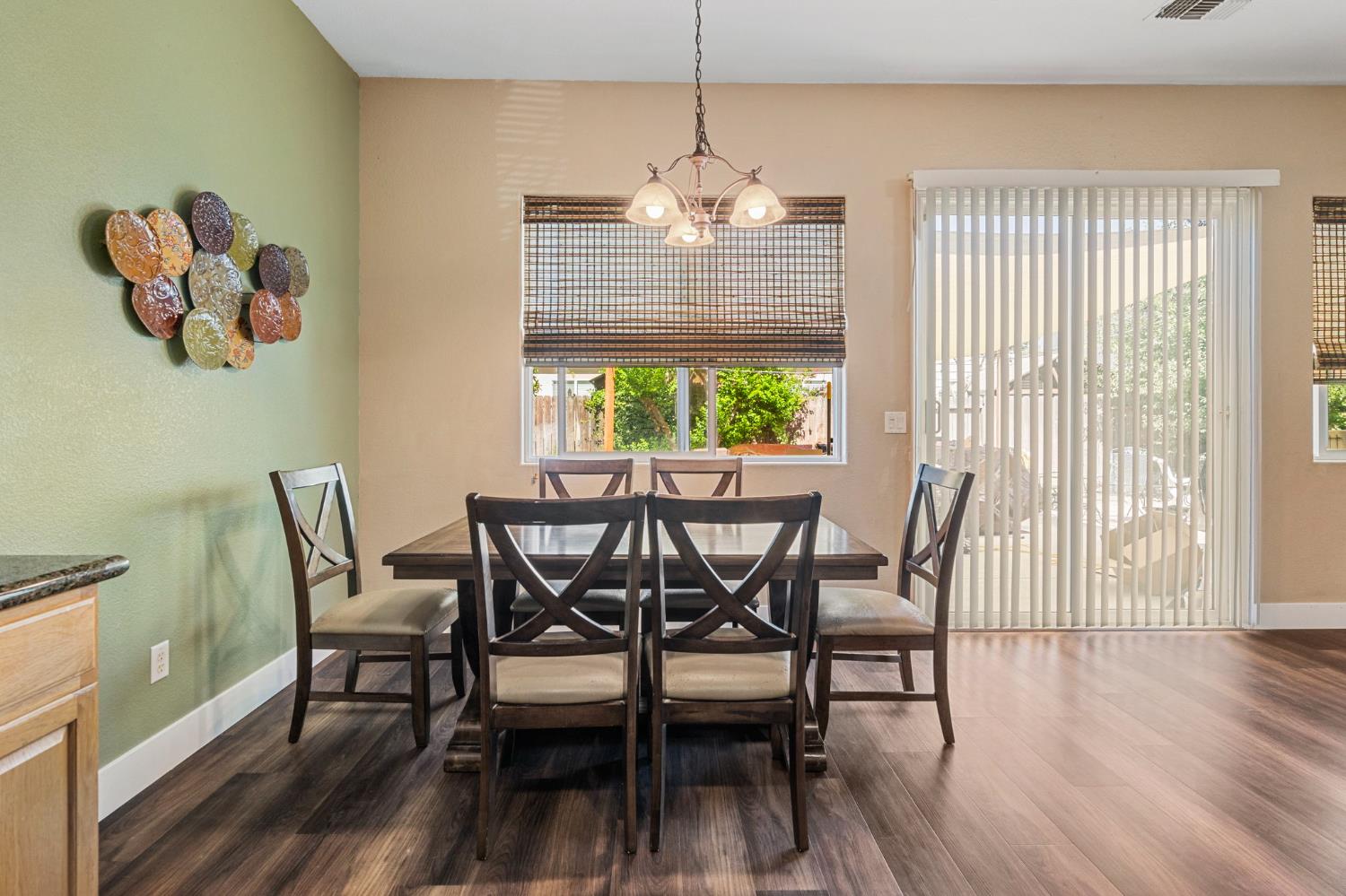Detail Gallery Image 16 of 33 For 444 Sparrow Dr, Galt,  CA 95632 - 4 Beds | 2 Baths