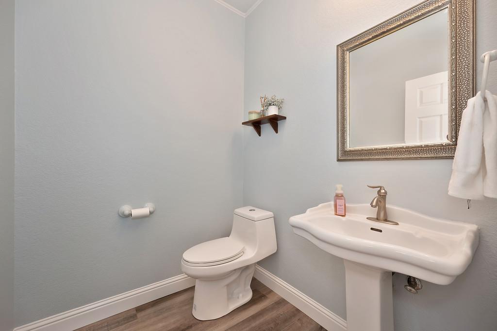 Detail Gallery Image 26 of 51 For 9567 Diamond Point Ln, Elk Grove,  CA 95758 - 4 Beds | 2/1 Baths
