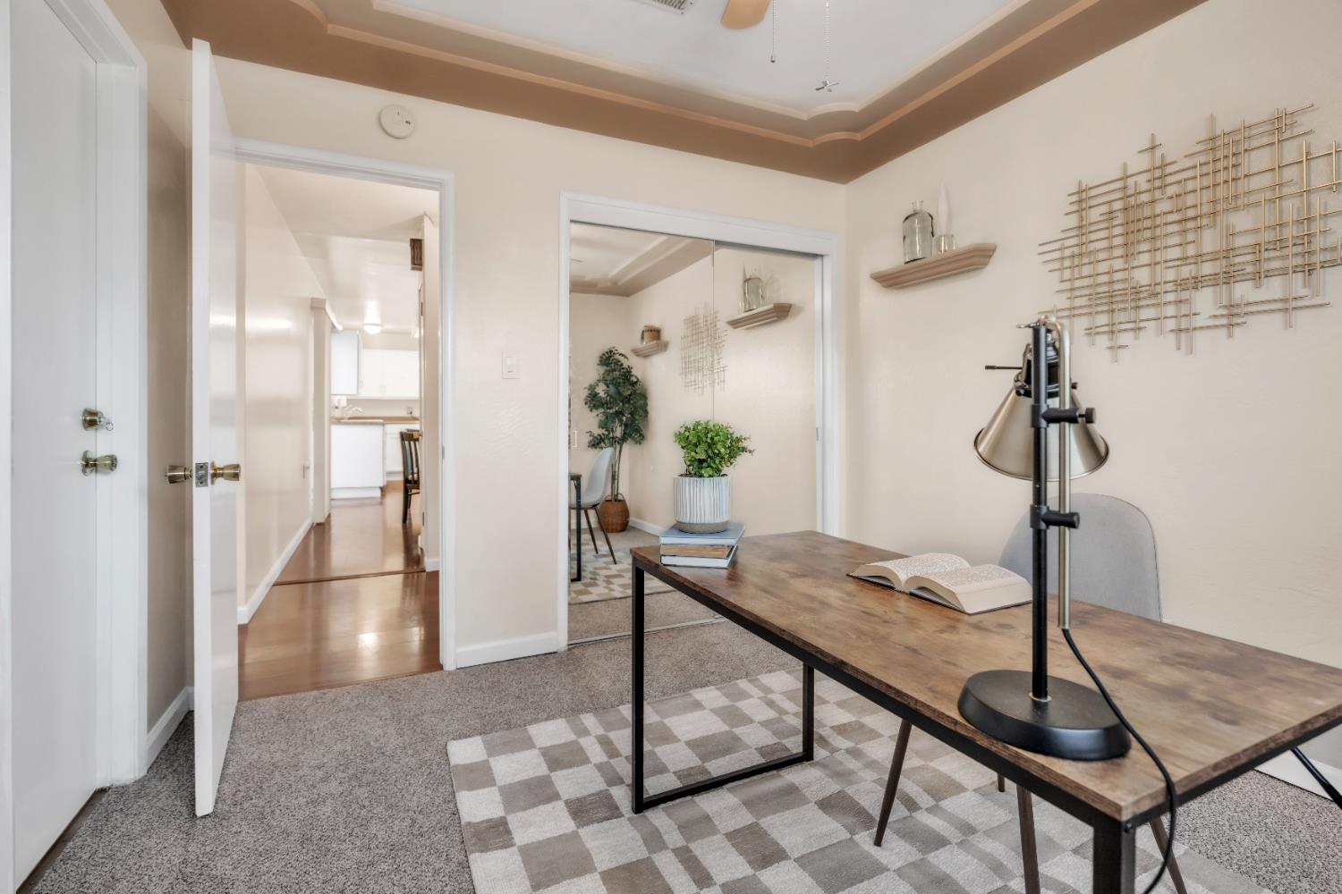 Detail Gallery Image 7 of 33 For 8888 Tahiti Ct, Orangevale,  CA 95662 - 4 Beds | 2 Baths