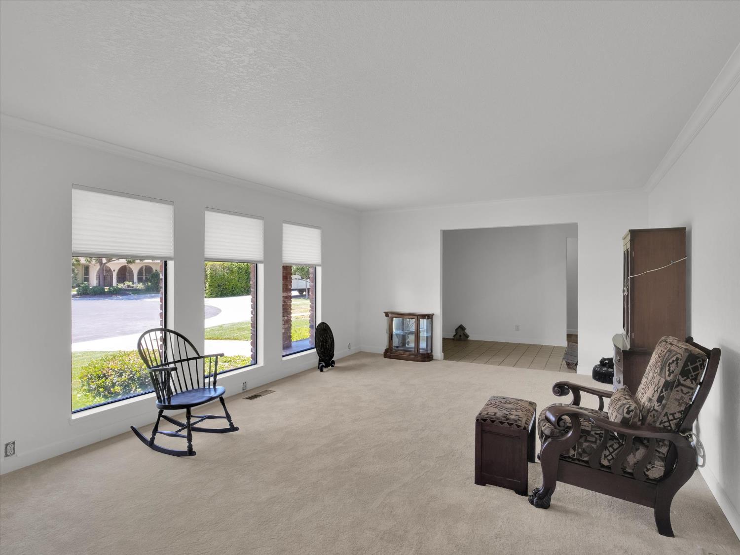 Detail Gallery Image 8 of 47 For 1805 Cardigan Way, Modesto,  CA 95355 - 4 Beds | 3 Baths