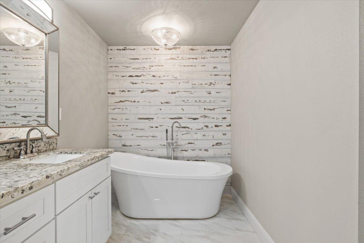 Detail Gallery Image 21 of 40 For 7821 Palmyra Dr, Fair Oaks,  CA 95628 - 3 Beds | 2 Baths