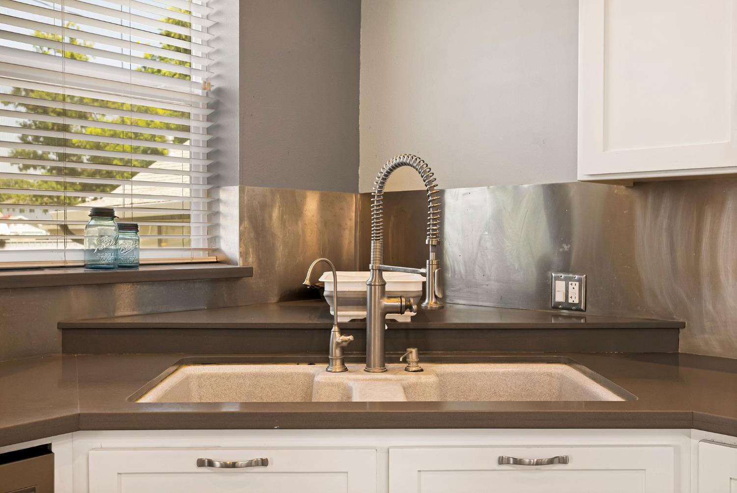 Detail Gallery Image 22 of 89 For 870 Vermont St, Gridley,  CA 95948 - 5 Beds | 3/1 Baths