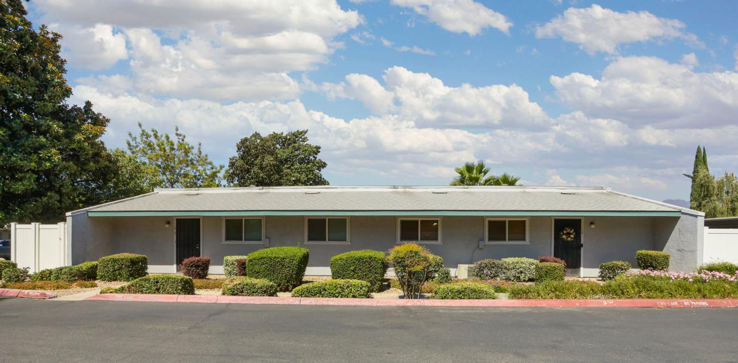 Detail Gallery Image 3 of 31 For 201 Woodrow Ave #20,  Modesto,  CA 95350 - 2 Beds | 1 Baths