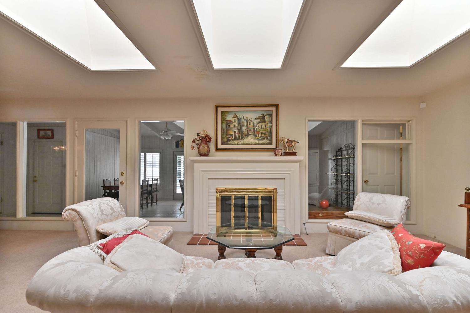 Detail Gallery Image 9 of 60 For 1220 Fordham Ave, Modesto,  CA 95350 - 4 Beds | 3 Baths