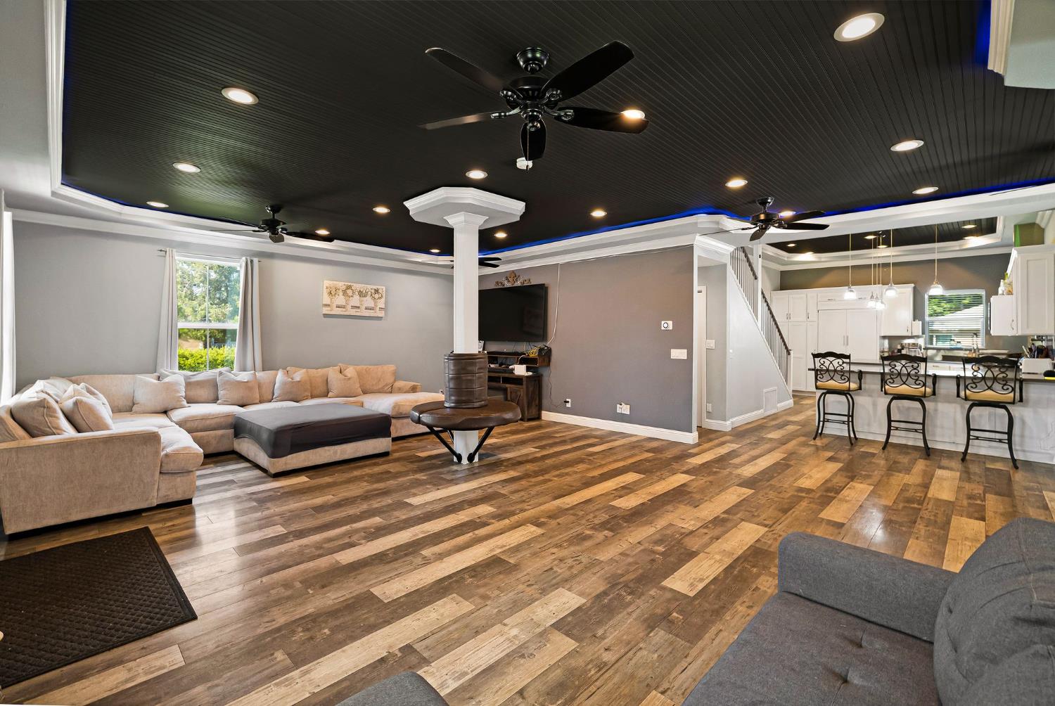 Detail Gallery Image 10 of 89 For 870 Vermont St, Gridley,  CA 95948 - 5 Beds | 3/1 Baths