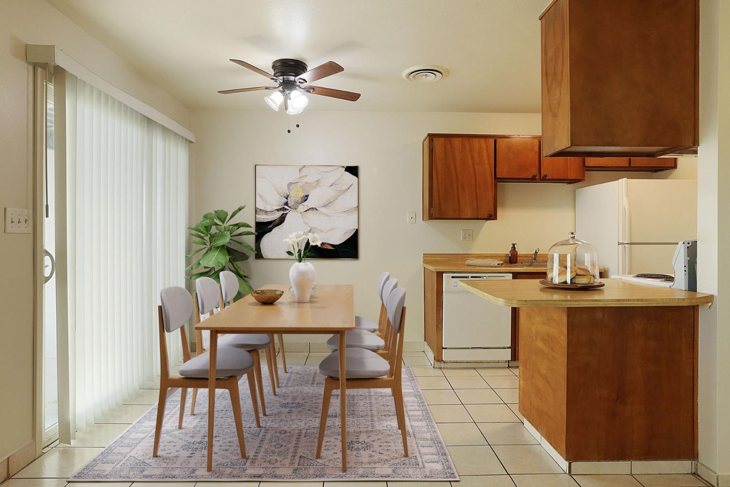 Detail Gallery Image 9 of 31 For 201 Woodrow Ave #20,  Modesto,  CA 95350 - 2 Beds | 1 Baths